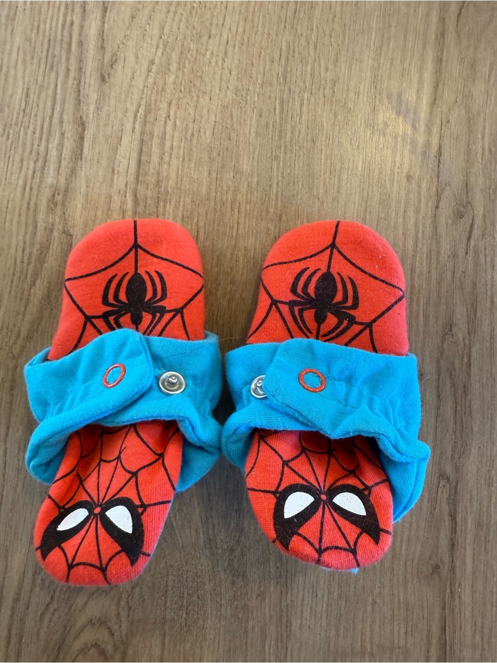 Robeez Red and Light Blue 'Web Slinger' Plush Kids Slippers